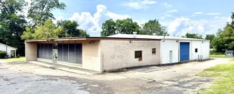 Flex Building with Warehouse Area