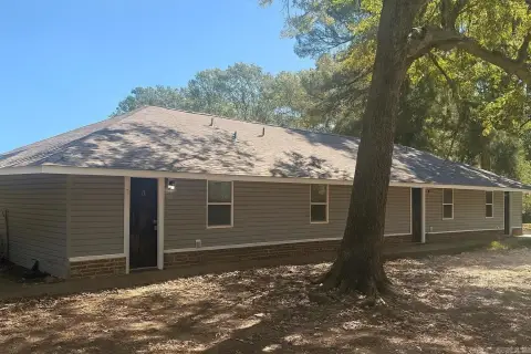 Rent-Ready Fourplex in White Hall