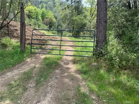 Oakhurst Land with Mountain Views