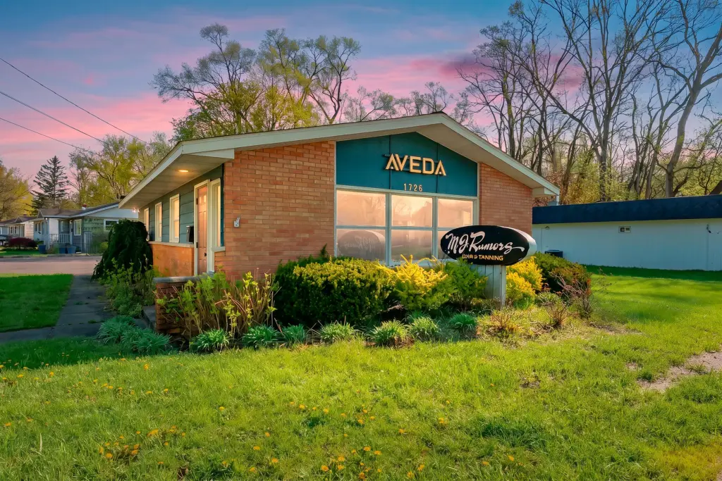 1726 W Michigan Ave, Battle Creek, MI 49037
