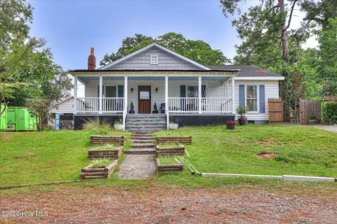 Triplex with Detached Garage