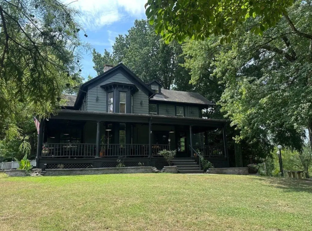 Picture 4
