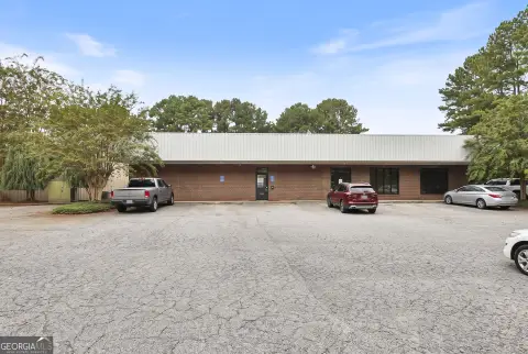 Industrial Building on Acreage