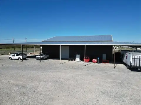 Versatile Warehouse with Storage Facility