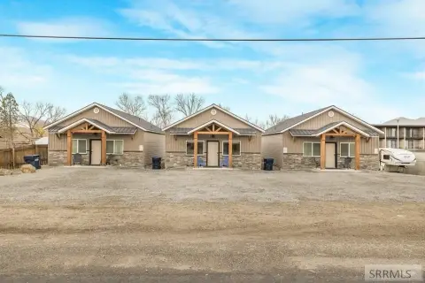 Riverfront Multifamily Investment Opportunity