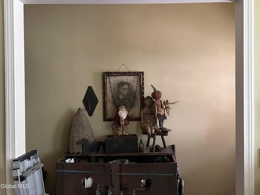 Picture 3