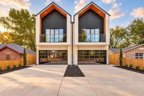 Modern Duplex with En-Suite Bedrooms