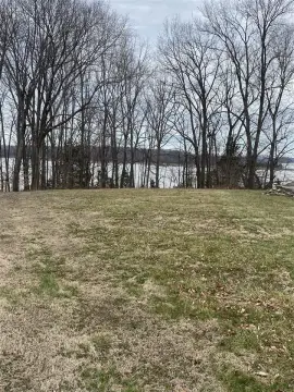 Waterfront Property on Barren River