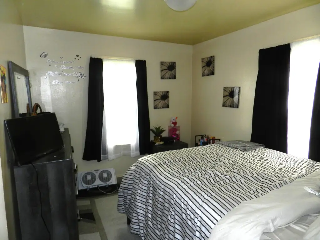 Picture 7