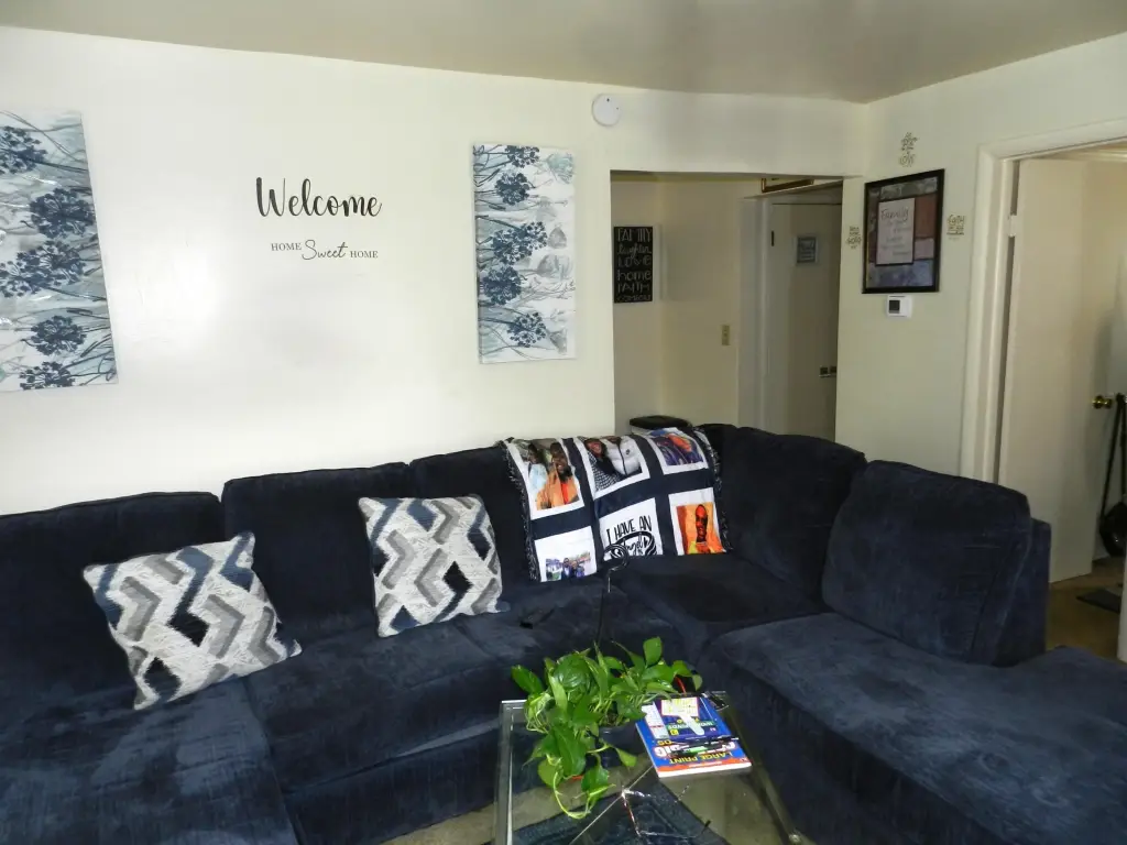 Picture 4