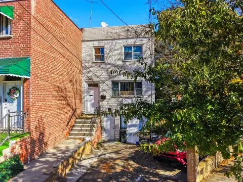Duplex with Backyard