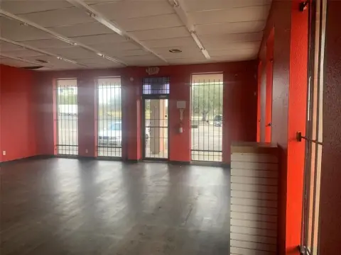 Retail Space Near Major Highways