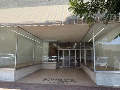 Remodeled Retail Space in Delano