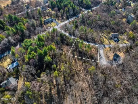 Residential Lot in Sleepy Hollow Lake