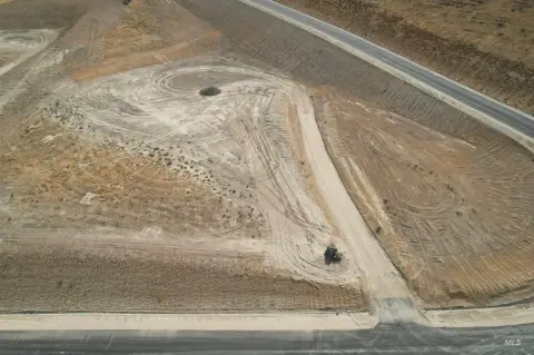 Caldwell Land Parcel in Wine Country