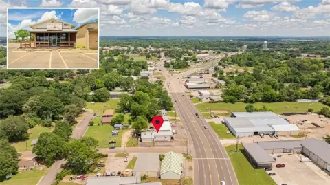 Restaurant Ready Commercial Building For Sale