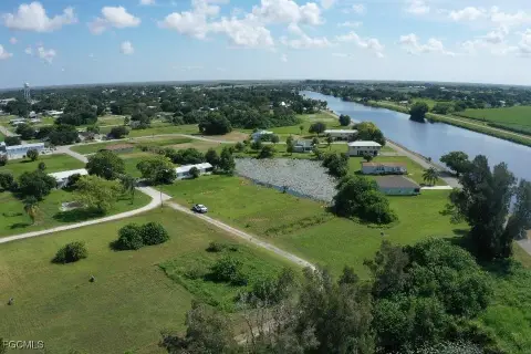 Land Near Caloosahatchee River