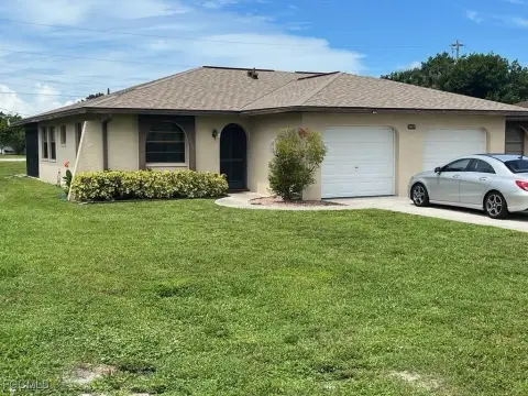 Cape Coral Duplex: Investment Potential