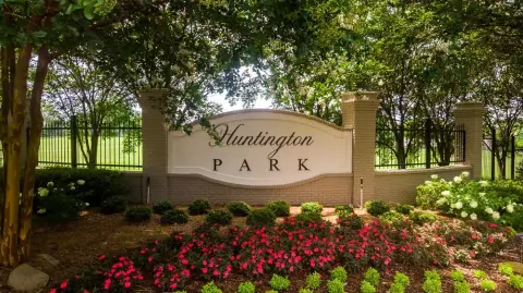 Residential Land in Huntington Park