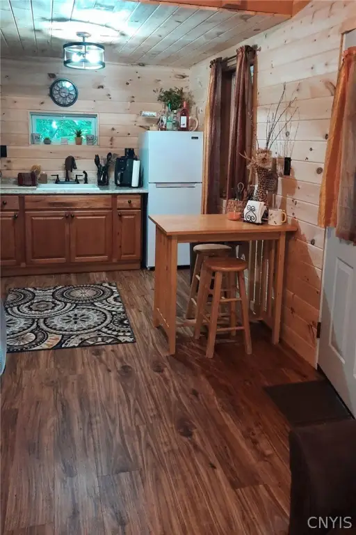 Picture 10