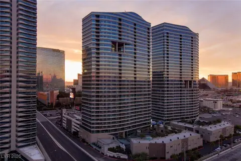 Las Vegas High-Rise Living