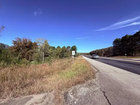 Unrestricted Highway Commercial Land