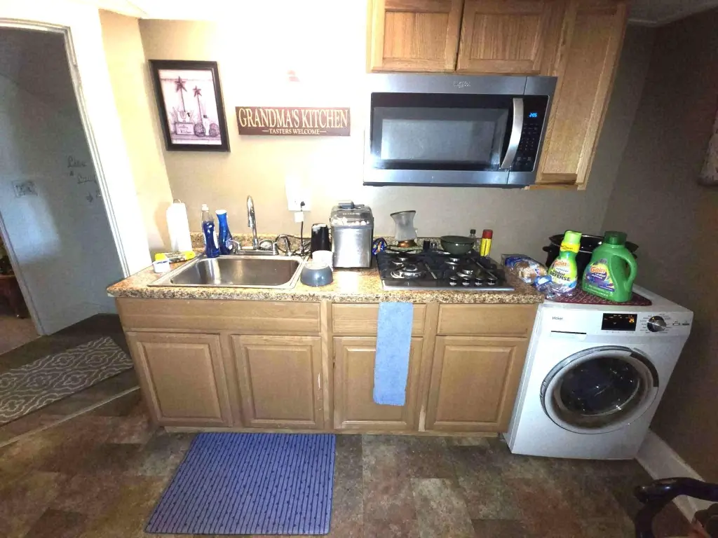Picture 11