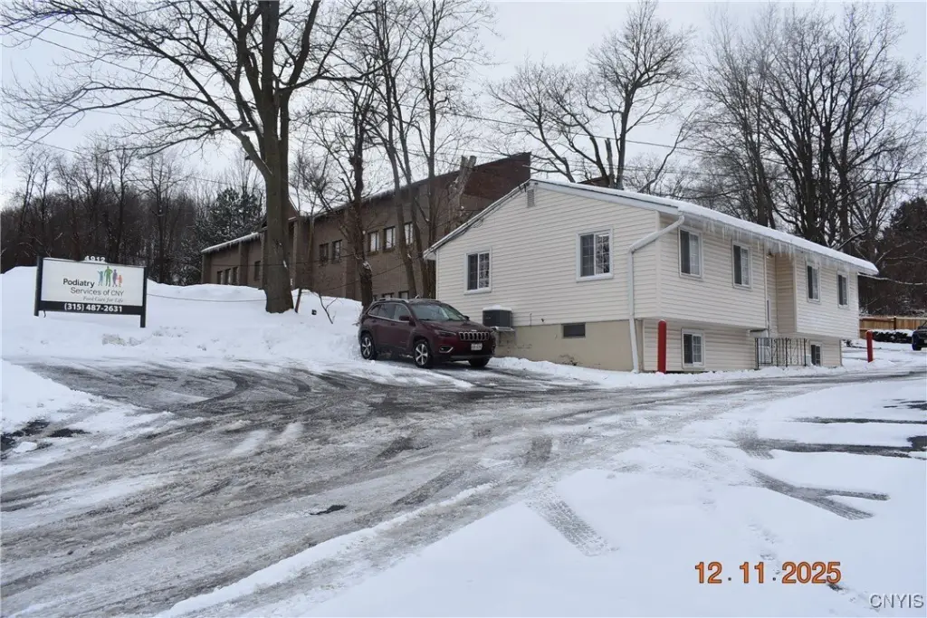 4912 W Genesee St, Camillus, NY 13031