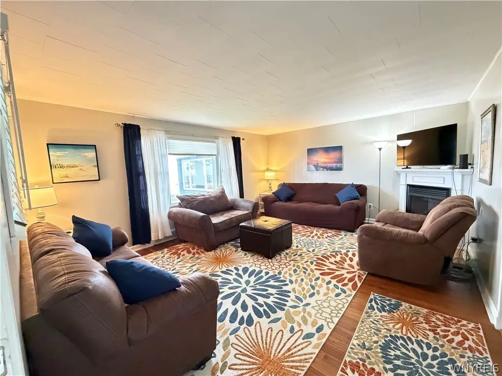 Picture 10