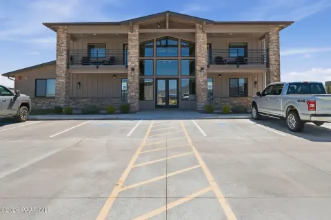 Class A Flex Space with Warehouse