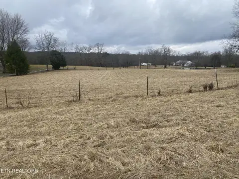 Unrestricted Land Near Crossville