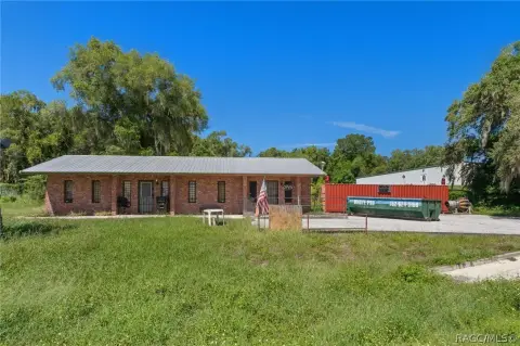 Lake-View Office Building