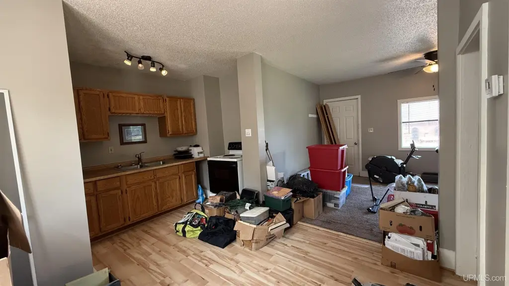 Picture 30