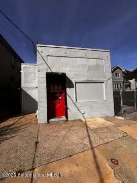 Mixed-Use Double Lot Opportunity