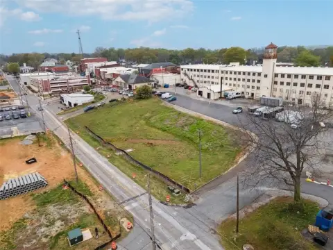 Commercial Lot in Prime Location