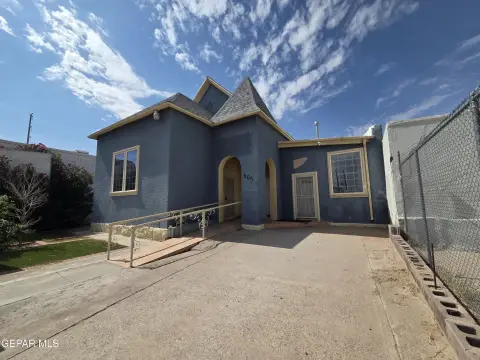 Versatile Commercial Property in El Paso