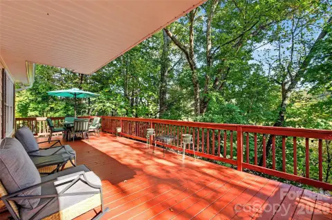 Vacation Rental Property with Cottage