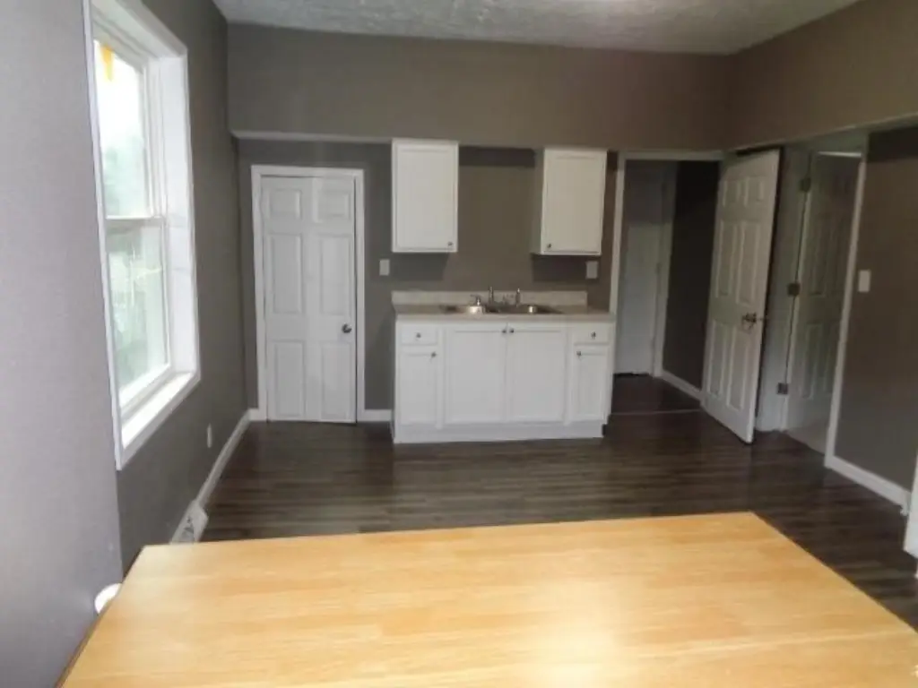 Picture 4