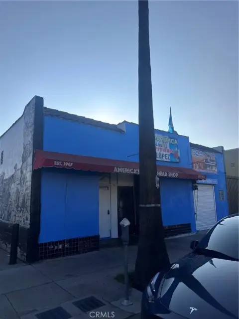 Van Nuys Commercial Space Available