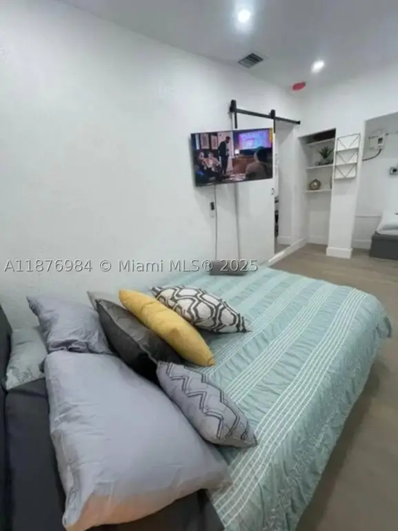 Picture 33