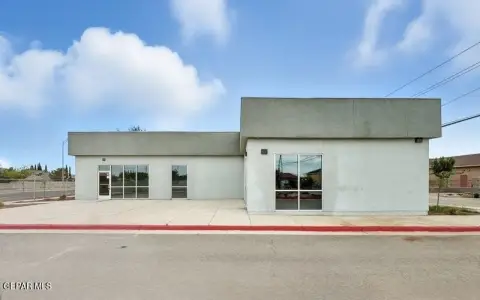 New Retail/Office Space Available