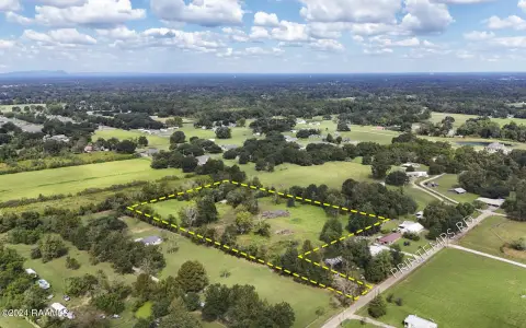 Versatile Land in Carencro