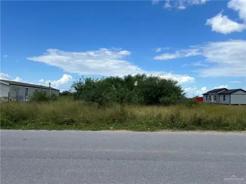 Residential Lot in Edcouch, TX