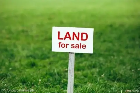 Residential Land in West Bloomfield