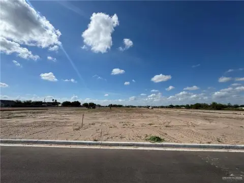 Residential Land in Growing Edinburg