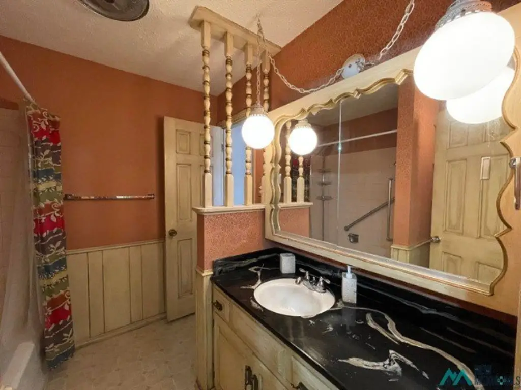 Picture 30