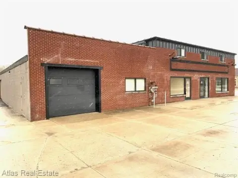 Goodrich Commercial Space on M-15