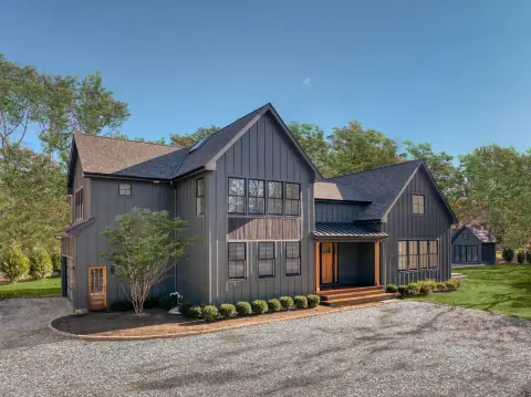 Modern Barn-Style East Hampton Residence