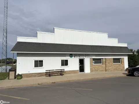 Stanton Commercial Building with Warehouse