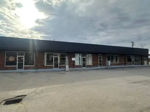 Burkesville Shopping Center For Sale